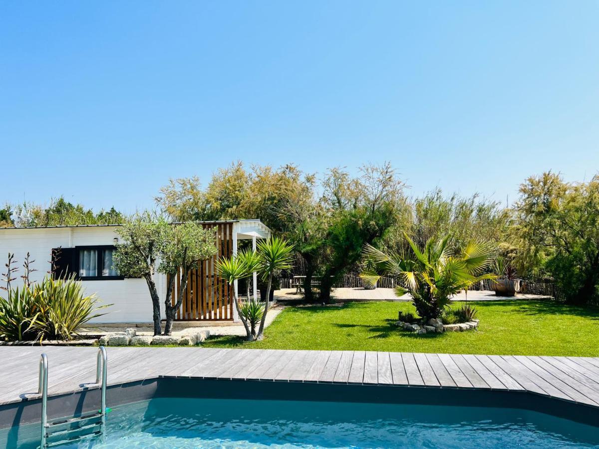 Cabane Le Flamant Avec Jardin, Piscine Et Parking แซ็งต์-มารี-เดอ-ลา-แมร์ ภายนอก รูปภาพ
