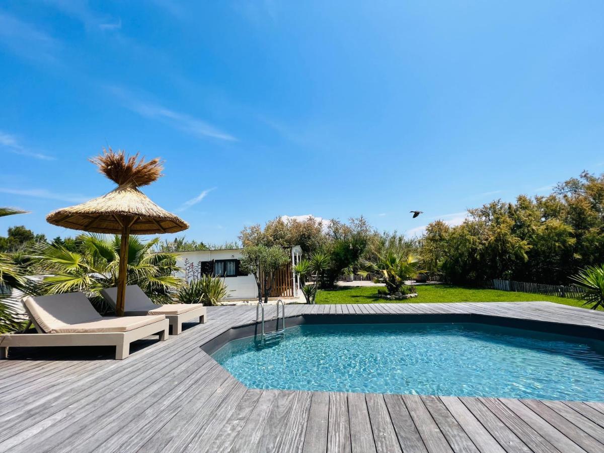 Cabane Le Flamant Avec Jardin, Piscine Et Parking แซ็งต์-มารี-เดอ-ลา-แมร์ ภายนอก รูปภาพ