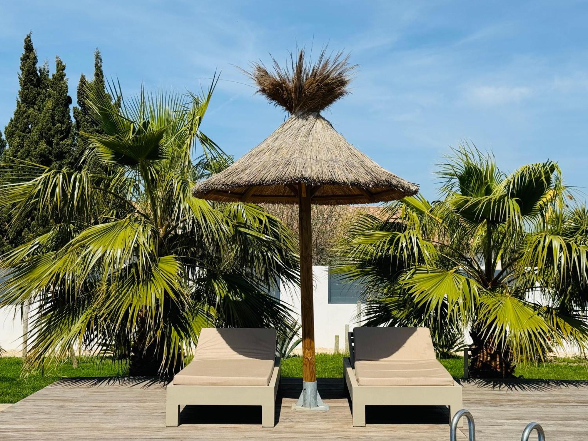 Cabane Le Flamant Avec Jardin, Piscine Et Parking แซ็งต์-มารี-เดอ-ลา-แมร์ ภายนอก รูปภาพ